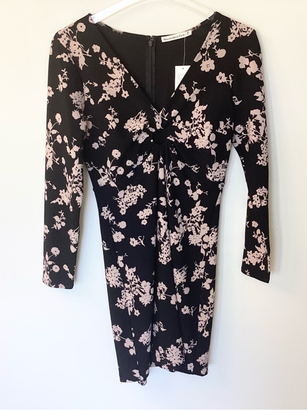 NWT Abercrombie & Fitch Long Sleeve Floral Mini Dress with Cutout - Black - M